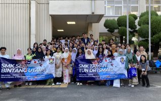 国際交流　マレーシアの生徒の皆さんと